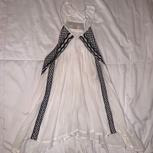 Flowy tank